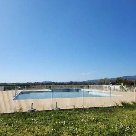 T3 Avec Piscine A 5 Min Du Centre-ville Holiday home *